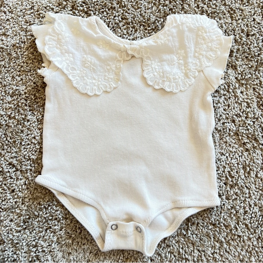 Zara Baby Cream Colored Bib Collar Ribbed Bodysuit 6-9 Months - Picture 3 of 4